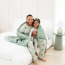 Adult Quilted Blanket in Thyme 2.5