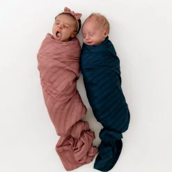Bamboo Muslin Swaddle Blanket in Dusty Rose