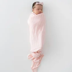 Bamboo Muslin Swaddle Blanket in Ballet