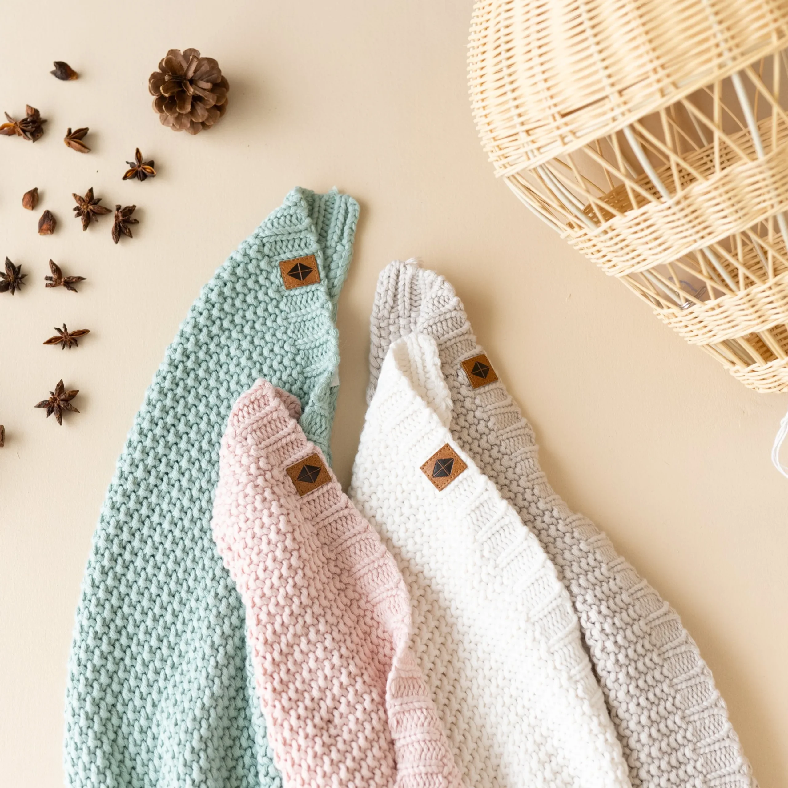 Chunky Knit Baby Blanket in Oat