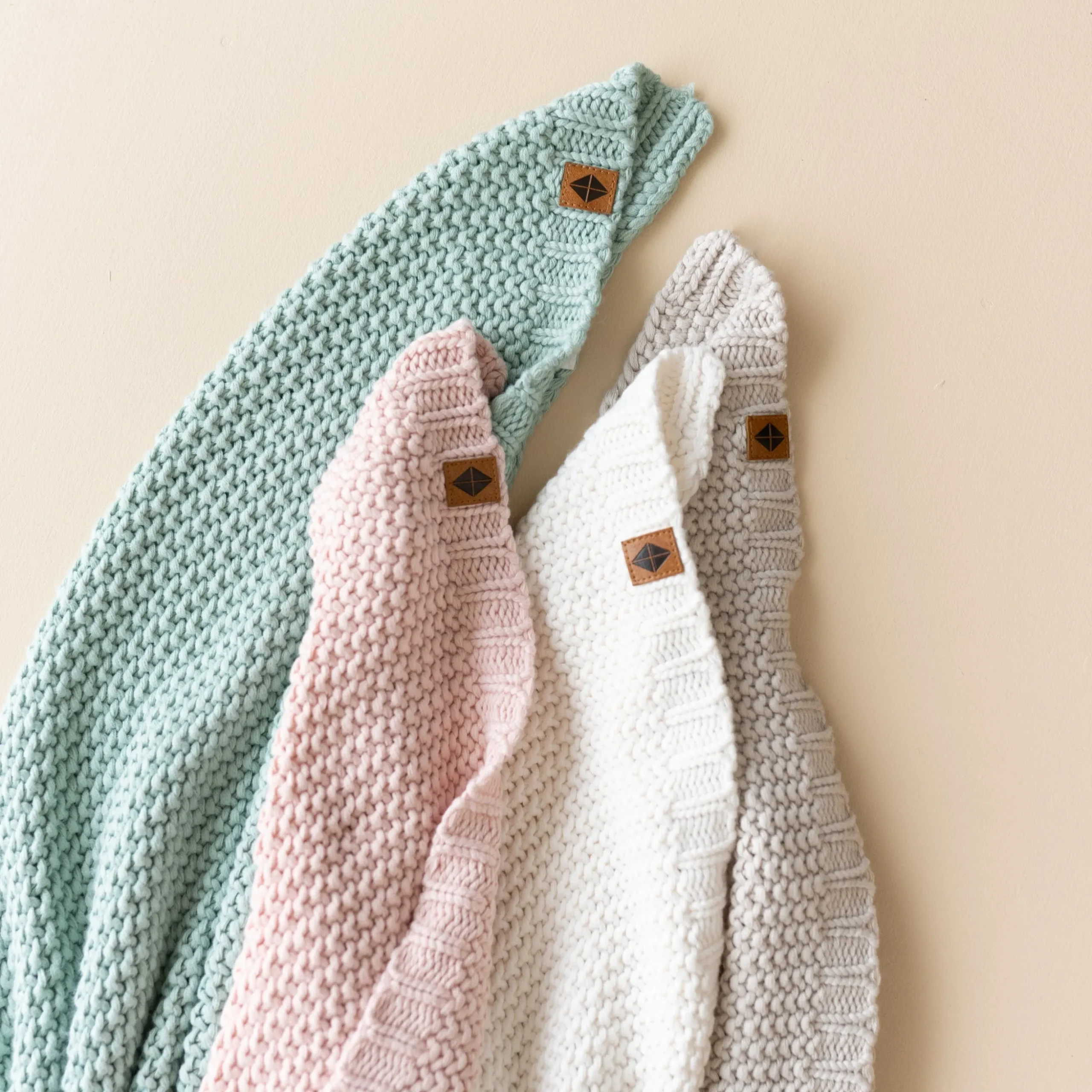 Chunky Knit Baby Blanket in Blush