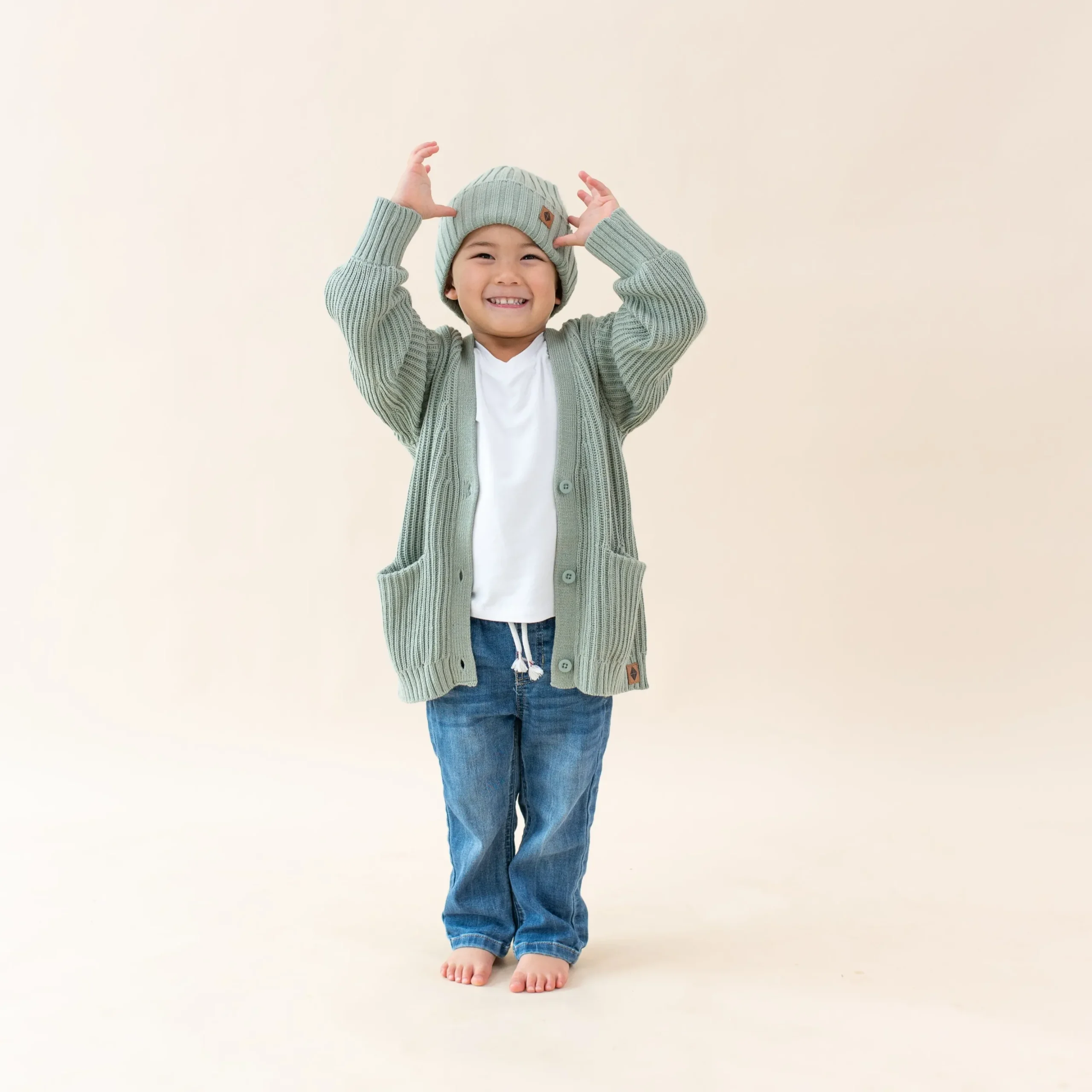 Chunky Knit Oversized Cardigan in Thyme