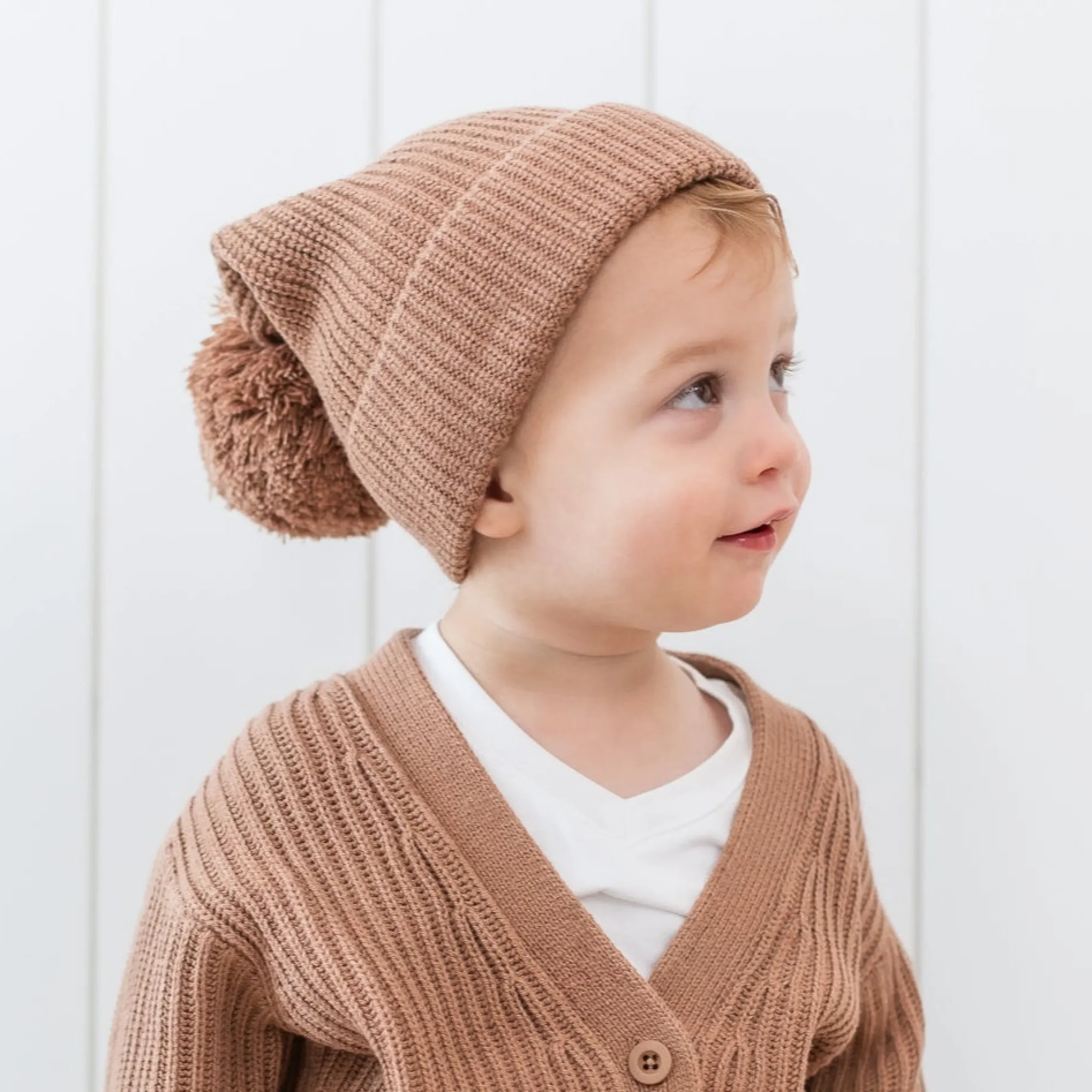 Chunky Knit Pom Beanie in Latte