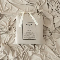 Fitted Sheet with Pillowcases in Almond