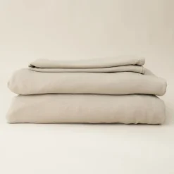 Fitted Sheet with Pillowcases in Almond