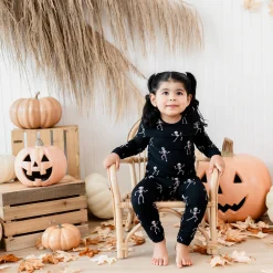 Long Sleeve Pajamas in Skeleton