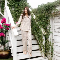 Long-Sleeved Women's Pajama Set in Gingham Bisque