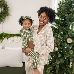 Long-Sleeved Women's Pajama Set in Gingham Bisque