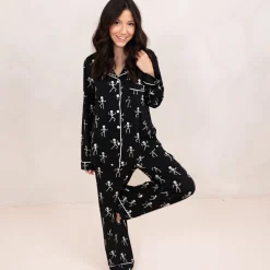 Long-Sleeved Women's Pajama Set in Skeleton