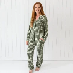 Long-Sleeved Women's Pajama Set in Gingham Fir