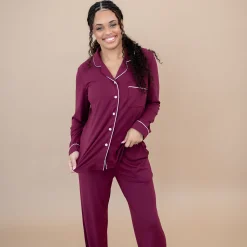 Long-Sleeved Women's Pajama Set in Burgundy with Cloud Trim
