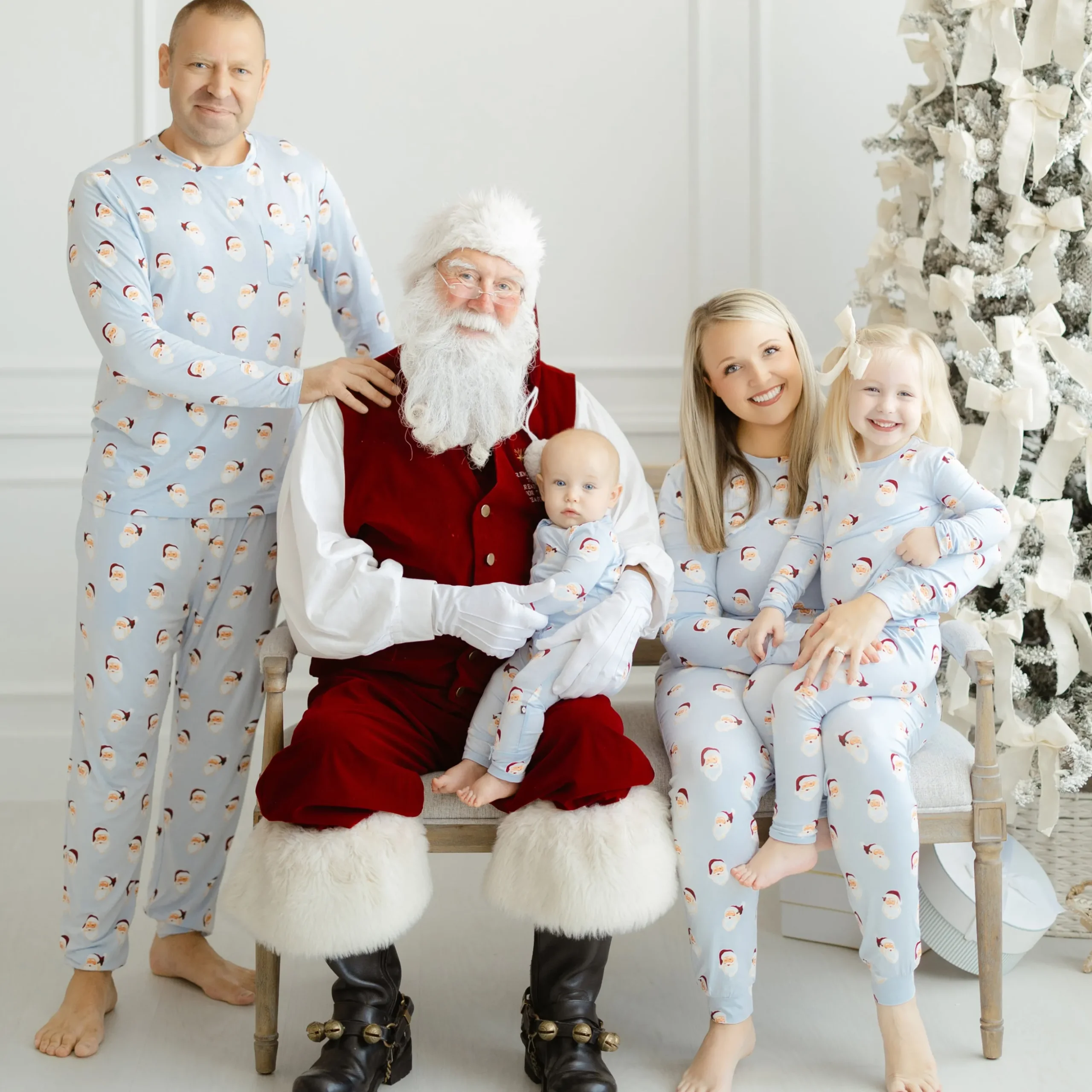Men's Jogger Set in Vintage Santa