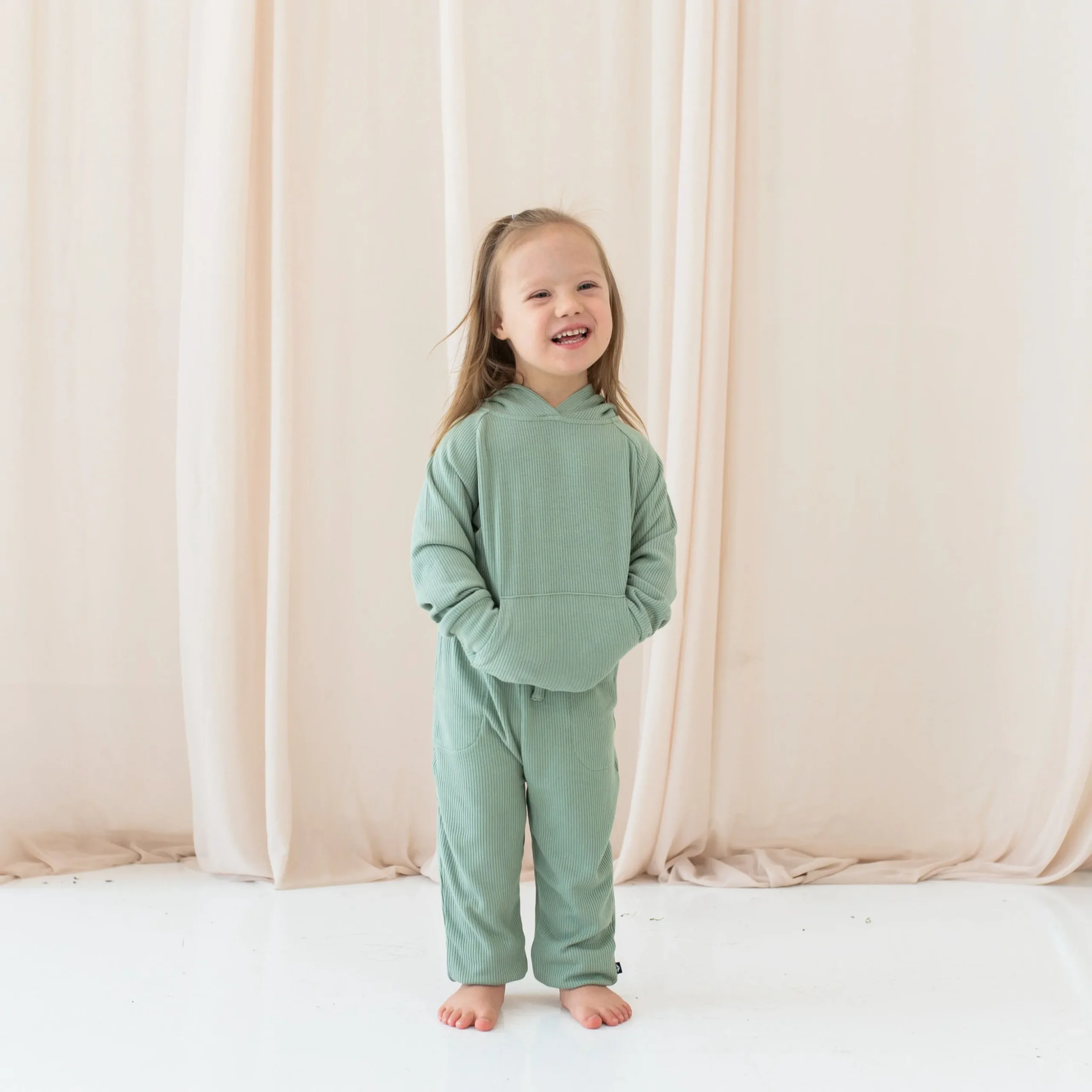 Ribbed Jogger Pant in Thyme