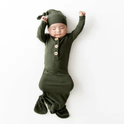 Ribbed Knotted Gown with Hat Set in Fir