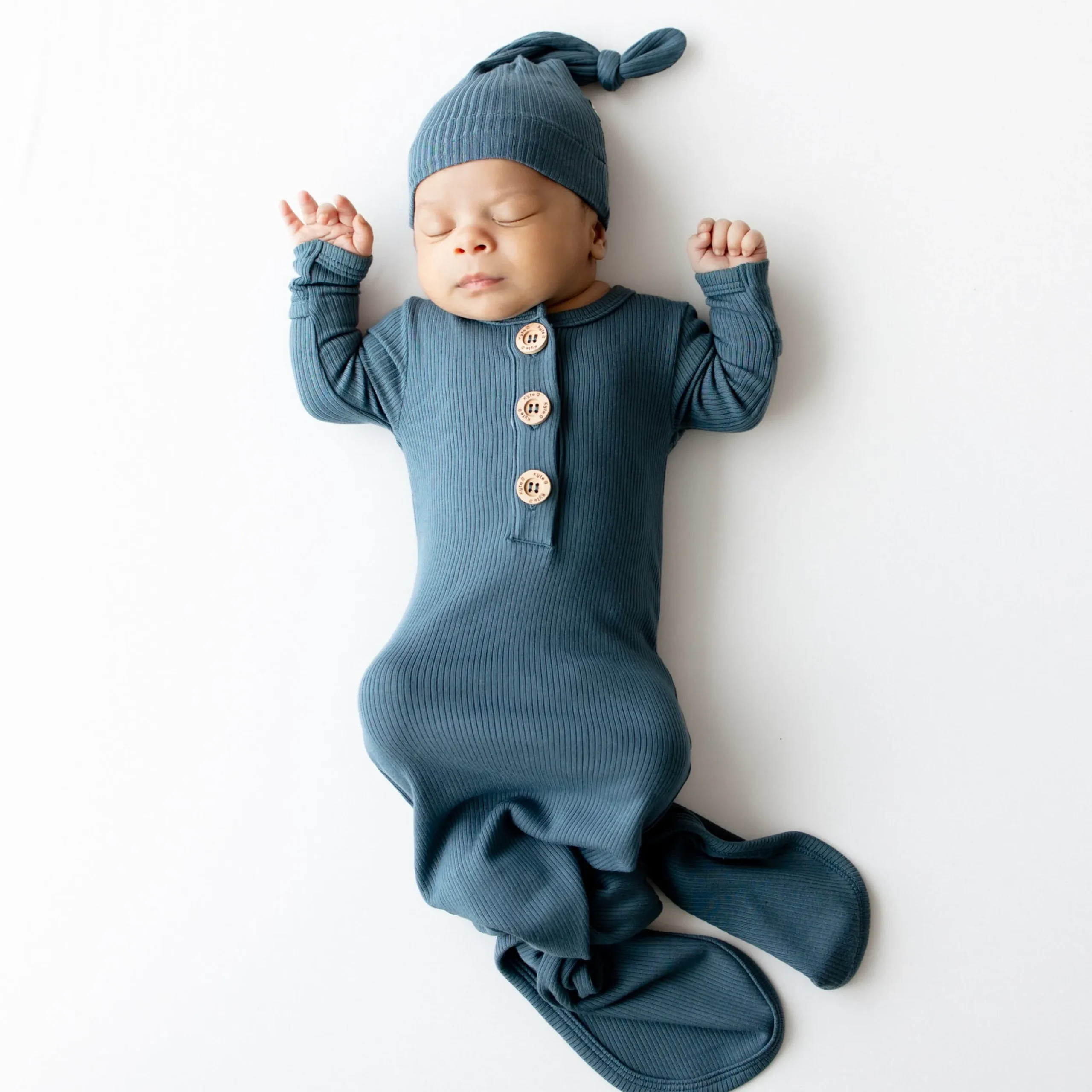 Ribbed Knotted Gown with Hat Set in Atlantic