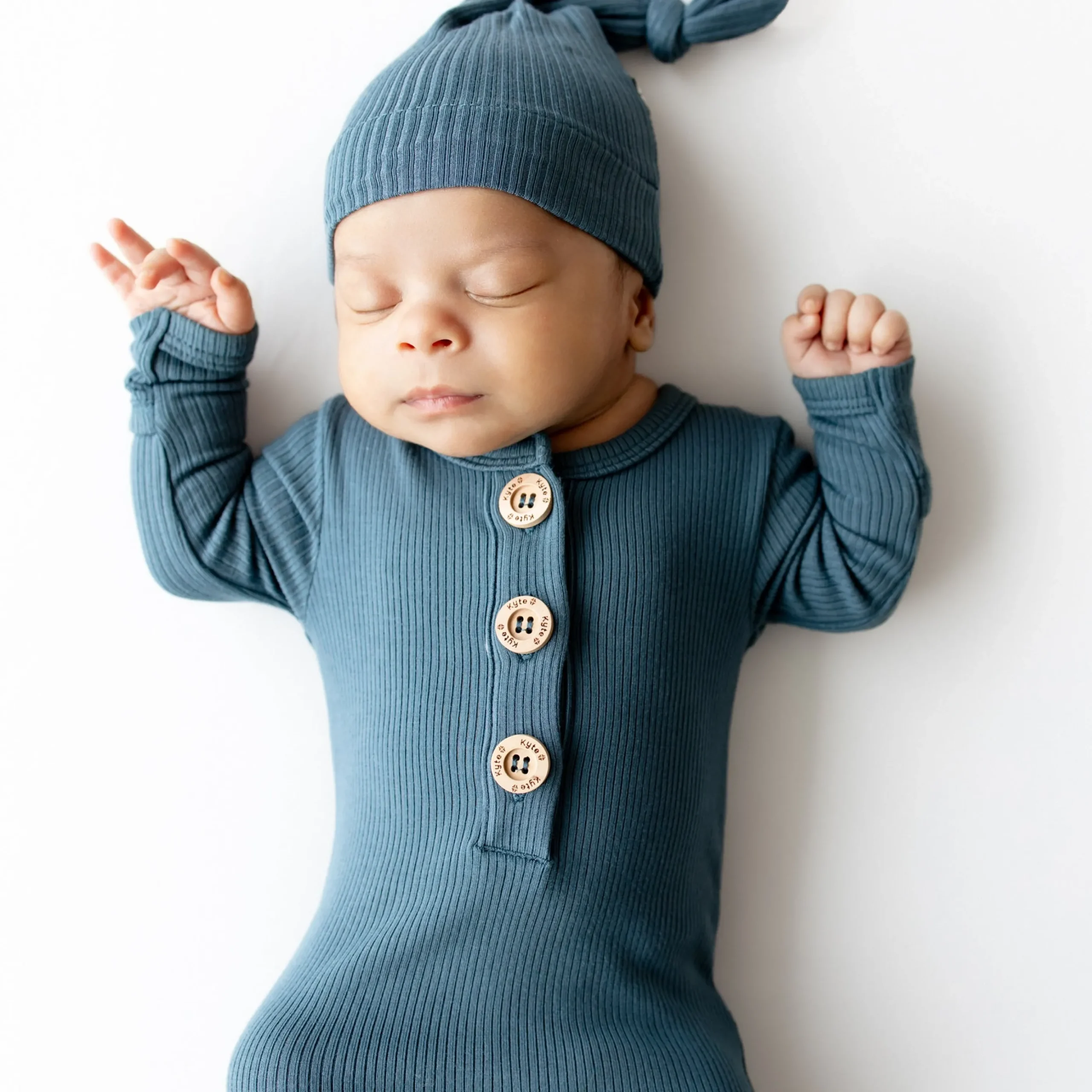 Ribbed Knotted Gown with Hat Set in Atlantic