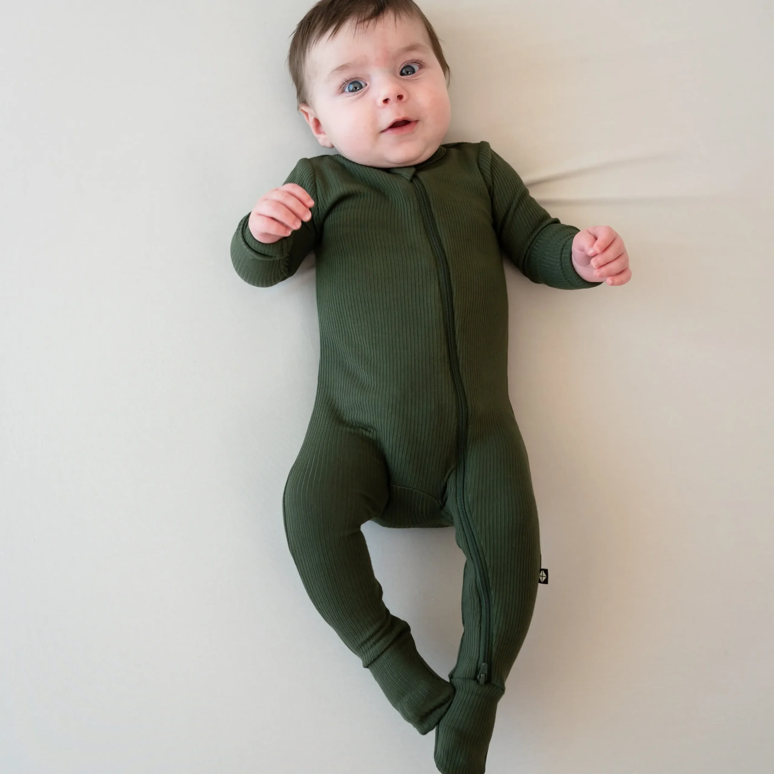 Ribbed Zipper Footie in Fir