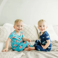 Short Sleeve with Pants Pajamas in Hibiscus