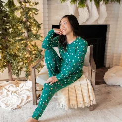 Women's Jogger Pajama Set in Merry and Bright