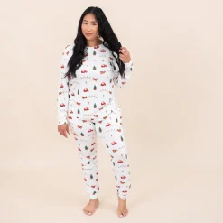 Women's Jogger Pajama Set in Santa Sleigh