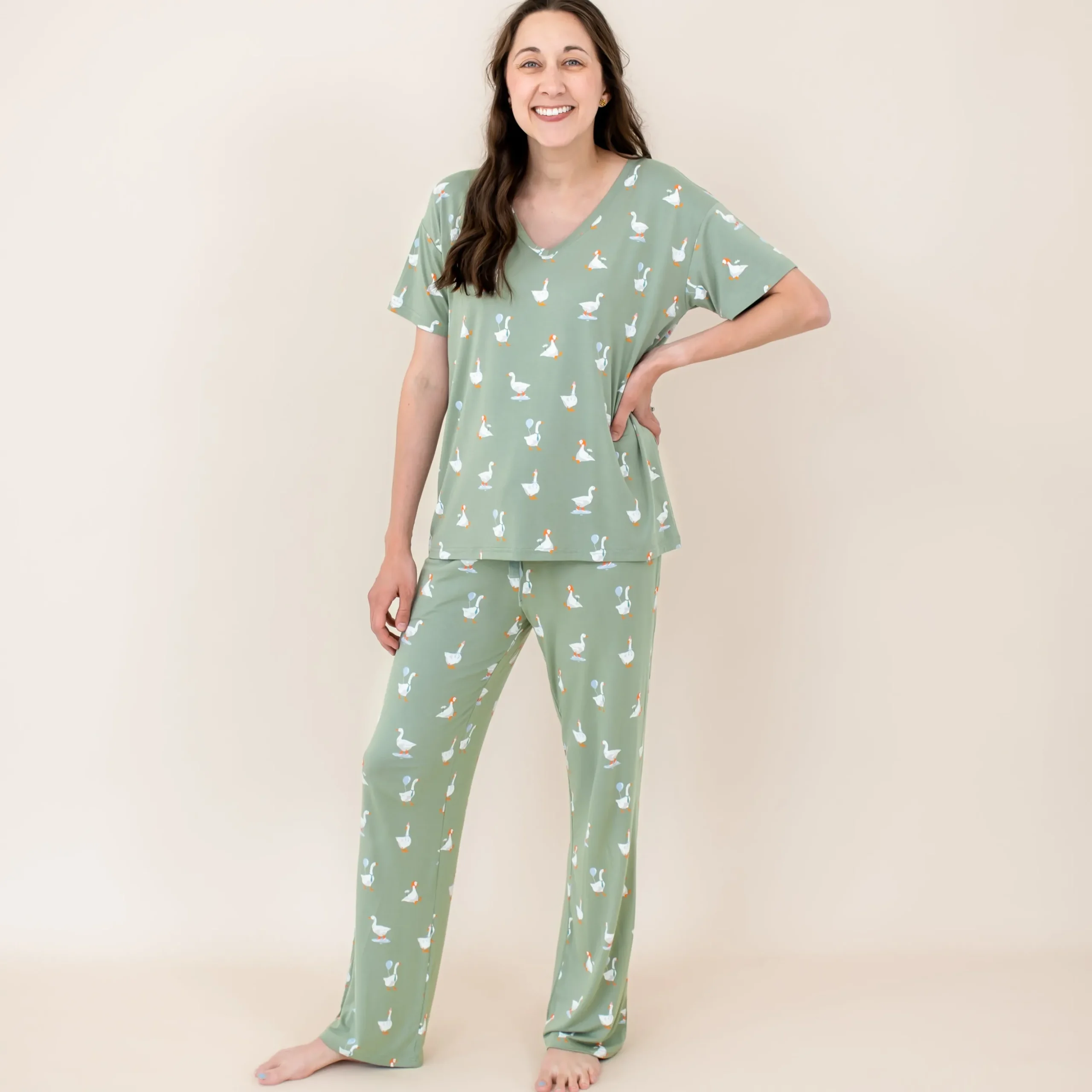 Women's Relaxed Fit V-Neck in Silly Goose