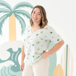 Women's Relaxed Fit V-Neck in Dew Surf