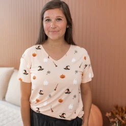 Women's Relaxed Fit V-Neck in Bewitched