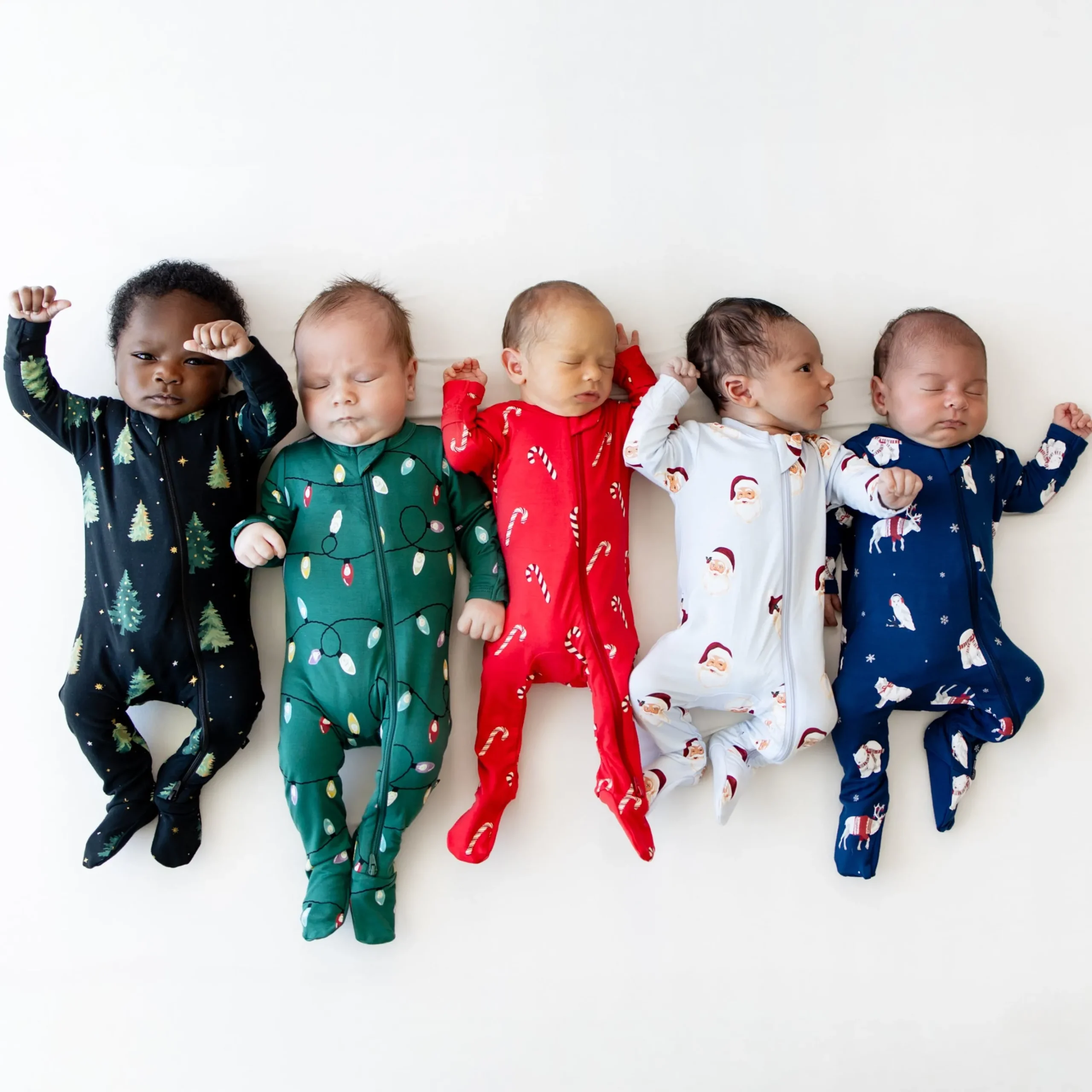 Zippered Footie in Vintage Santa